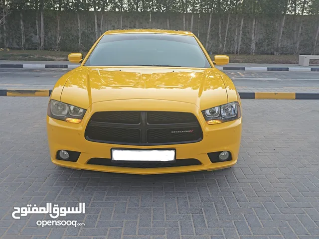 Dodge Charger- V6