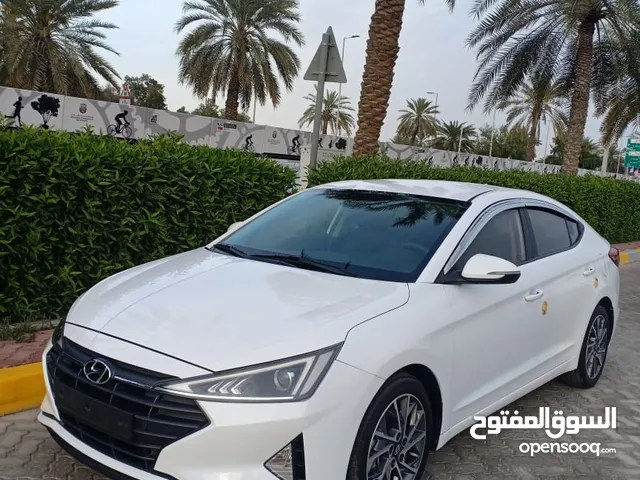 Used Hyundai Avante in Abu Dhabi