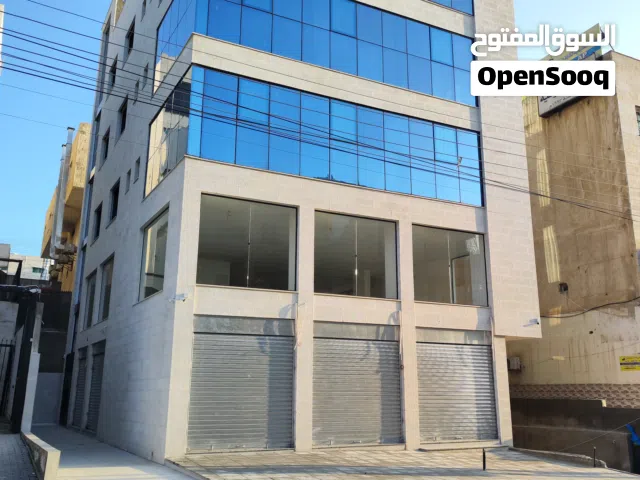 مجمع تجاري حديث في ضاحية الياسمين للبيع بأقل من التكلفه لقطه للاستثمار
