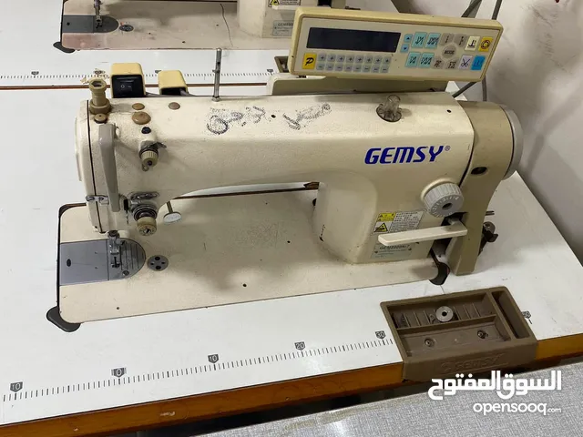 ماكنات خياطة مستعملة بحالة ممتازة