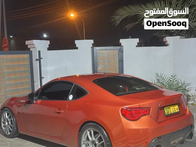 2013 تويوتا GT86 Standard