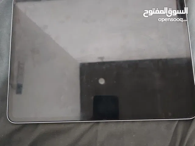 ipad m4 اصدار 2025 حجم شاشه 13 انش  سبب البيع محتاج فلوس لرمضان الوضع مأساوي وبي مجال السعر