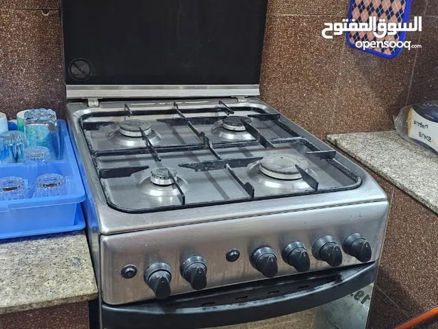غاز مع فرن للبيع