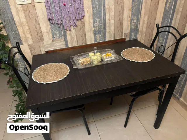 طاولة سفره قويه وثقيله