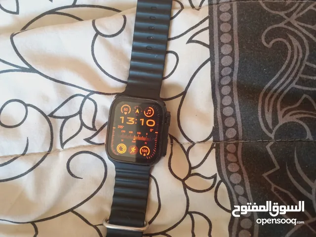 ساعة ذكية كرتونية (تصميم Apple Watch Ultra) مستعملة بحالة ممتازة