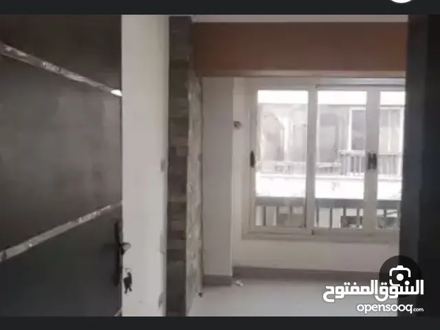 عيادة طبية في الشعب البحري موقع ممتاز غرفتين وحمامين وصالة مساحة 110 متر