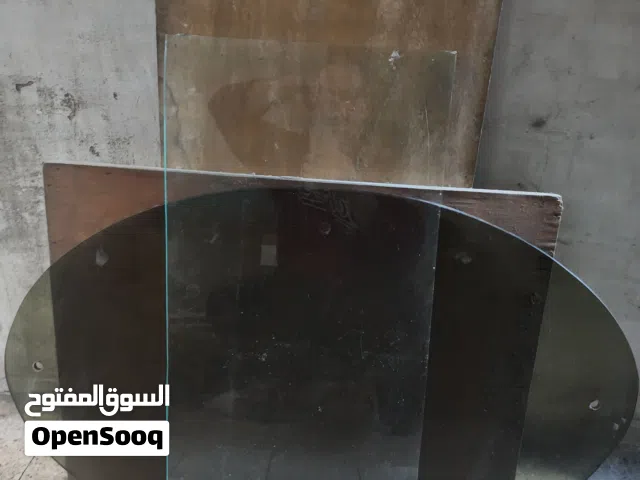 للبيع قطعه رخام ثقيله للمطبخ و2 قطعه خشب و2 بنوره لاي اغراض مكتبيه و6 بلاطات