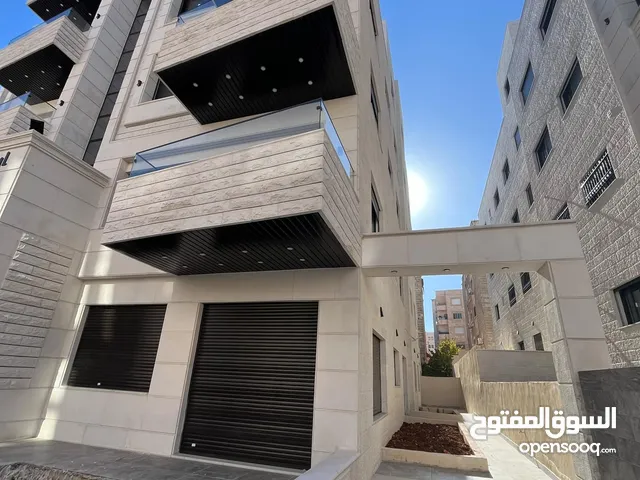 شقة ارضية للبيع في ضاحية الياسمين بتشطيب مميز