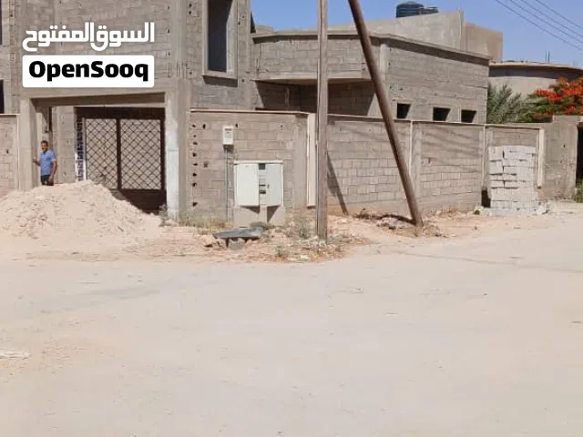 250 m2 3 Bedrooms Townhouse for Sale in Benghazi Al-Sayeda A'esha