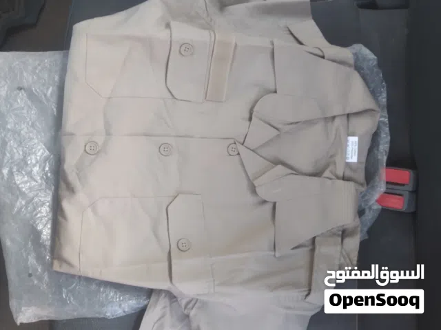 بدلة كاكى جديدة