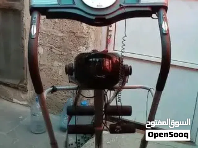 مشاية كهربائية + هزاز البطن ماركة وكالة (110 الف ريال)