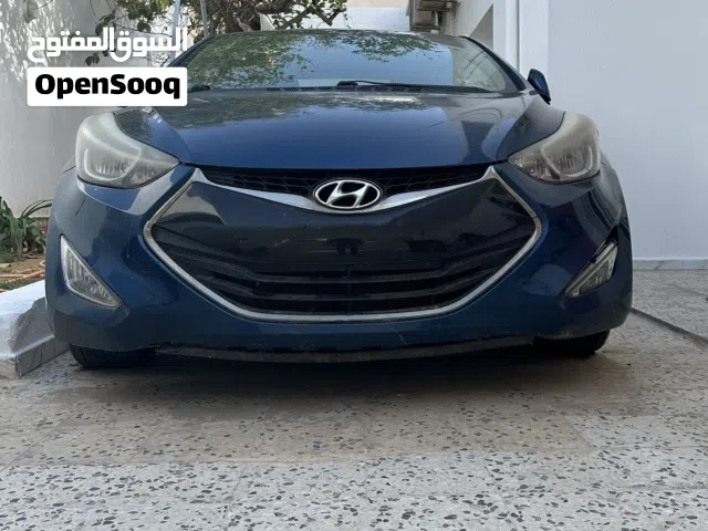 2014 Hyundai Elantra Standard