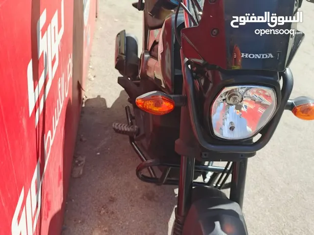 هوندا نافي