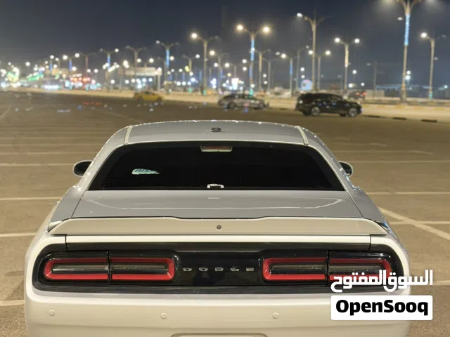 دودج جالنجر sxt 2020