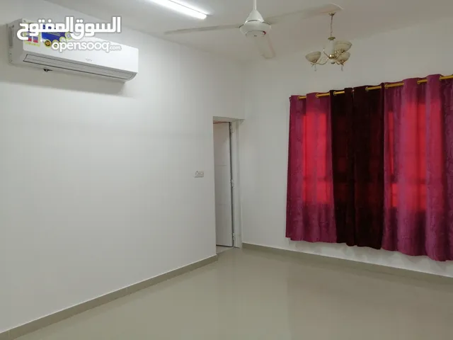 400 m2 3 Bedrooms Apartments for Rent in Muscat Amerat