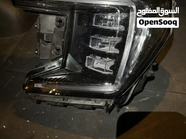 فنار GMC يسار