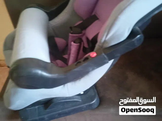 كرسي اطفال سيارة