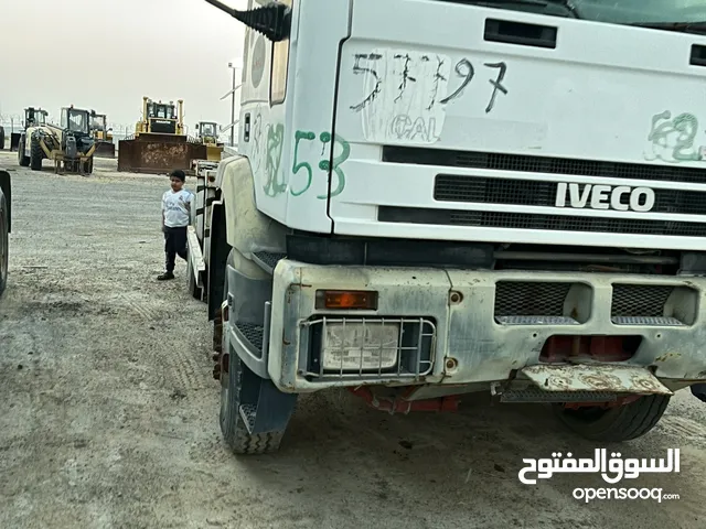 Tractor Unit Iveco 2002 in Abu Dhabi