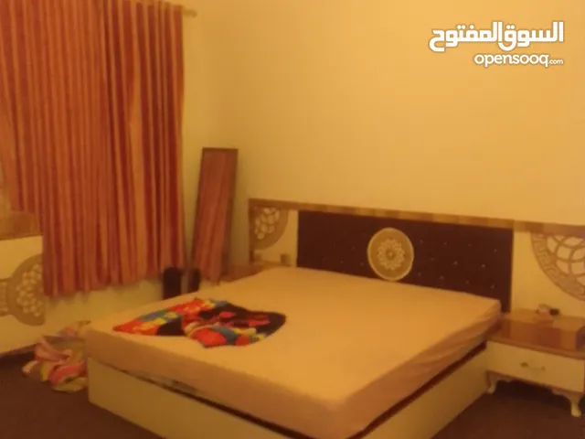 130 m2 3 Bedrooms Townhouse for Sale in Tripoli Al-Serraj