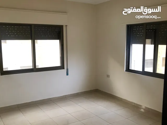 121 m2 3 Bedrooms Apartments for Rent in Amman Al Rabiah