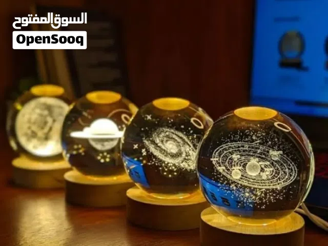 كرة كريستال ثلاثية الأبعاد 3D – إضاءة LED ديكورية أنيقة