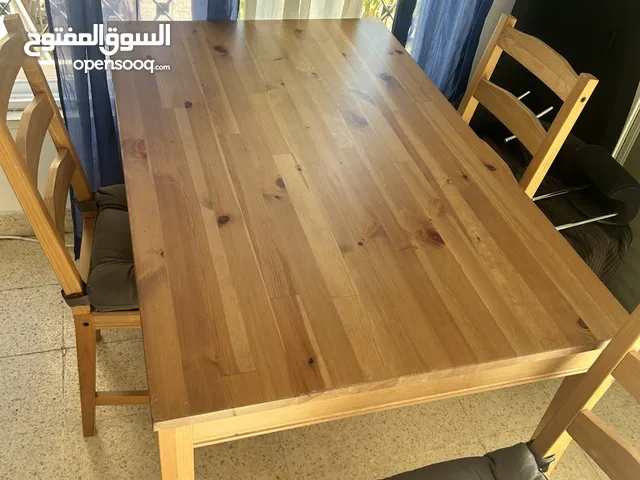 طاولة IKEA HÄGERNÄS أصلية – شبه جديدة