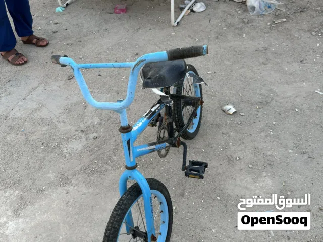 للبيع جاري العمر 6 سلامات و8 ما في شي بس الكرسي مقطوع جلده فقط