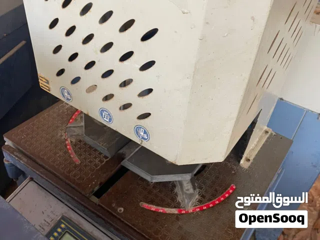 معدات ورشة UPVC مستعملة حالة جيدة جدا