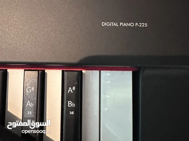 Yamaha P-225 - Like New, Perfect for Beginner/Student