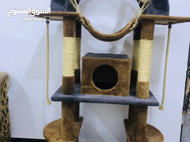 منزل  قطط ( بزونه ) ارتفاع 150 سنتيم وعرض 95 سنتيم  مستخدم الف يوجد توصيل فقط داخل البصرة