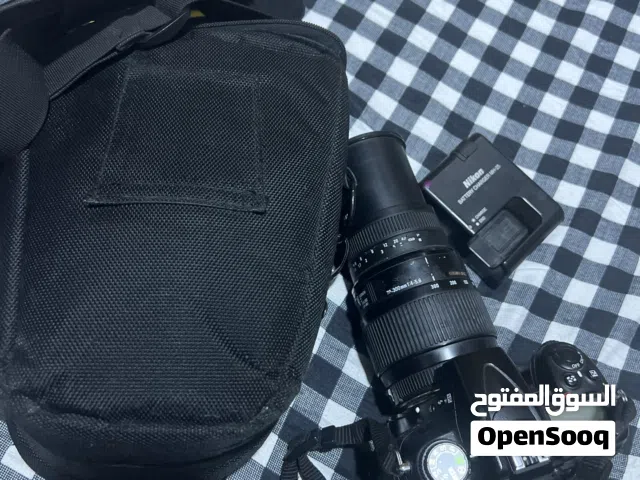 كامره نيكون 7000 نضيفه فول كامل ملحقات