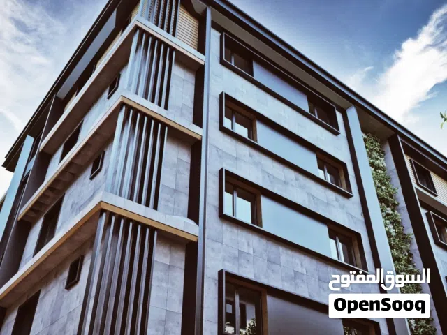 بناية حديثة للبيع في الحكيمية .