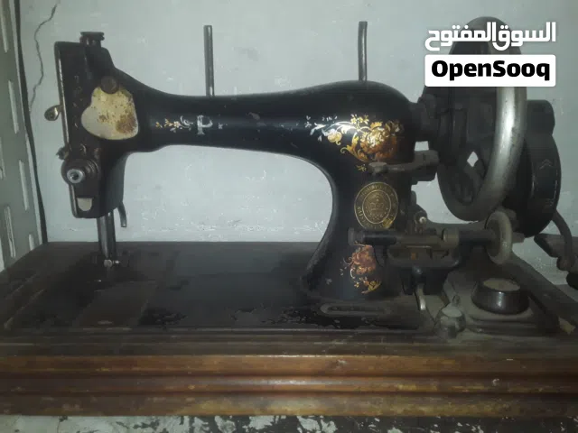مكينات خياطة انتيك بحالة جيدة