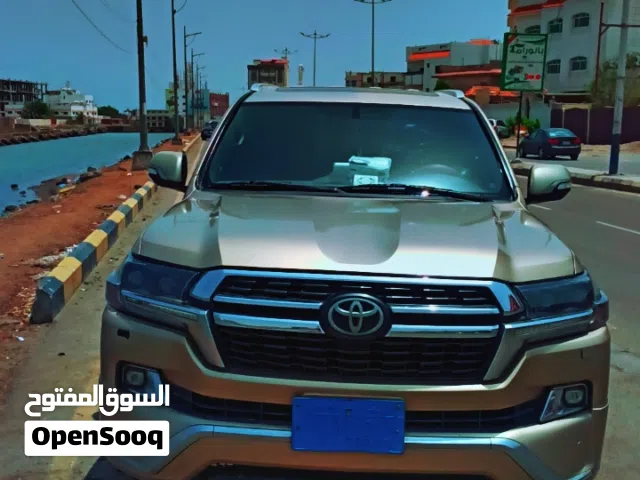 2009 تويوتا لاند كروزر VXR