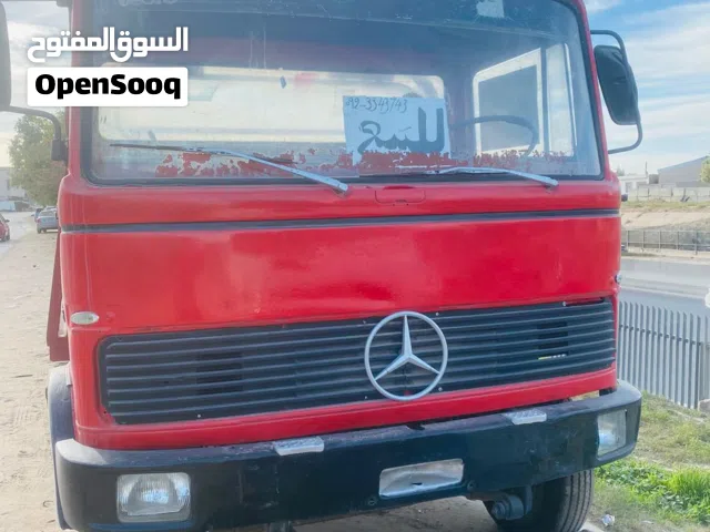 مرسيدس للبيع السياره ربي يبارك مشاء الله عيب لا السعر 23500 السعر حررررررررق