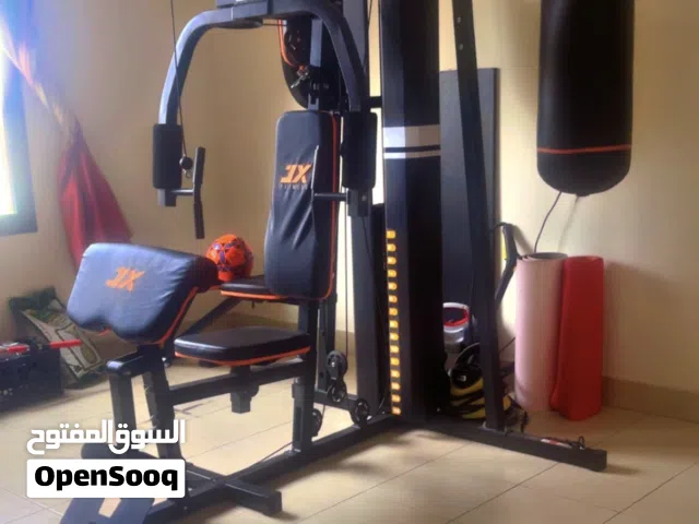 جهاز ومعدات للرياضة والقوة