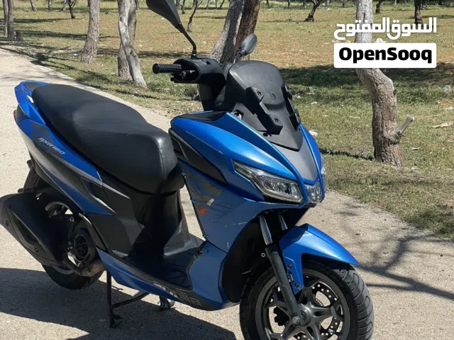 2023 Aprilia SXR
