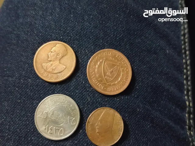 عملات وطوابع نادره جداً من مائات السنين لايوجد لها مثيل فى الاسواق العالميه وبحاله جيده جداً اثريه