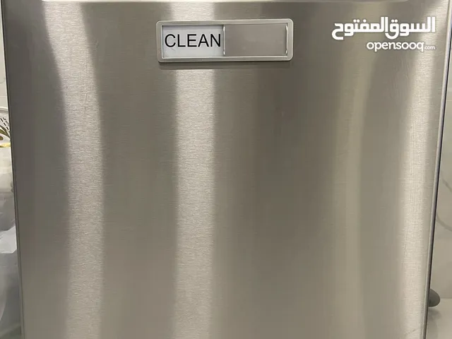 جلاية اريستون 14 طقم 3 مرشات 2 سلات 7 برامج بحالة ممتازة بدون أي صدأ أو عيوب