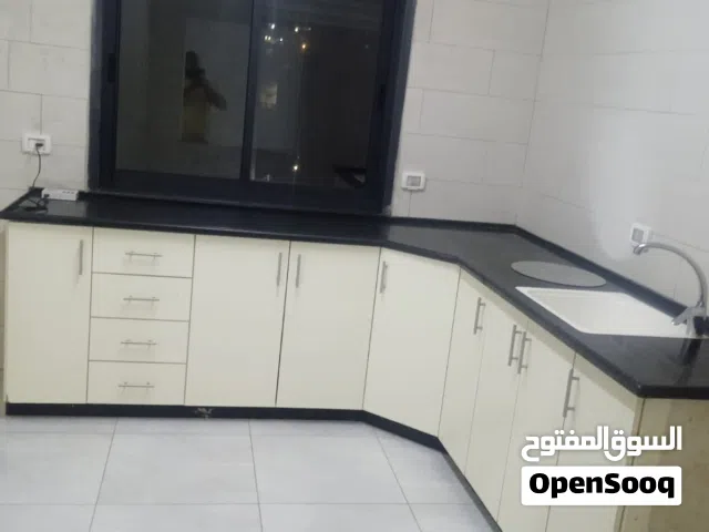 شقة لإيجار في عمارة رياض التوتير
