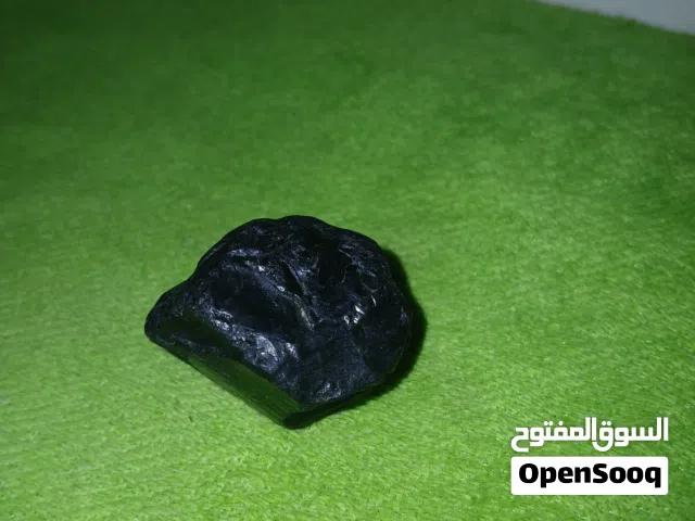 حجر كريم للبيع