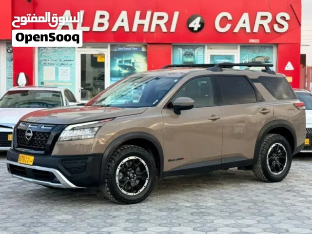 Used Nissan Pathfinder in Al Batinah