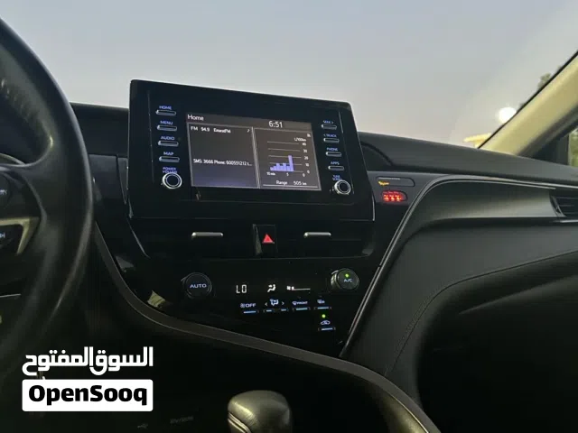 2022 تويوتا كامري SE