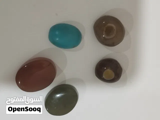 الاحجار الكريمة ومعروفه الأصل