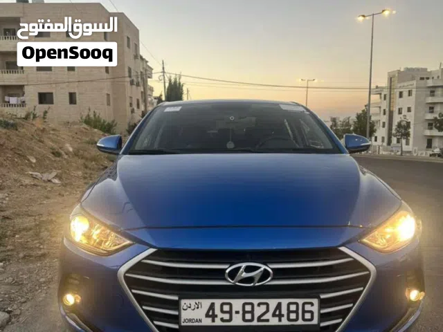 2018 هيونداي افانتي Standard