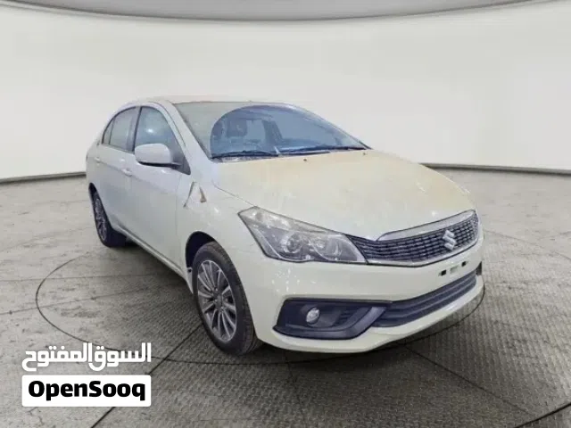 2025 سوزوكي سياز Standard