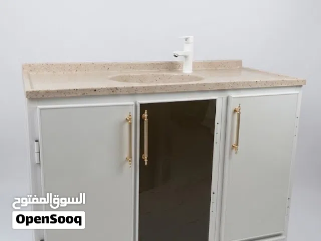 بلاااش والله كاونتر مطبخ المنيوم مرتب و لونه مميز مستعمل اقل من موسم نظيف و محافظين عليه جدا