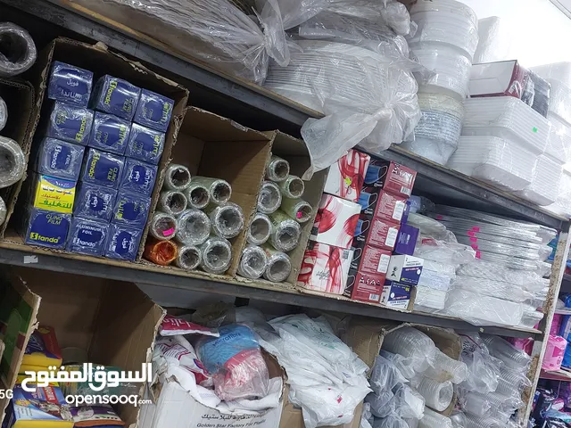 محل تجاري بابين للبيع خلو مع البضاعة