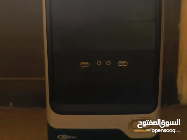 كمبيوتر العاب عليه كرت شاشة GT8600 و هارديسك مع SSD 600 جيجا و 8 رام بيجي معو كل الاسلاك  توصيل اربد
