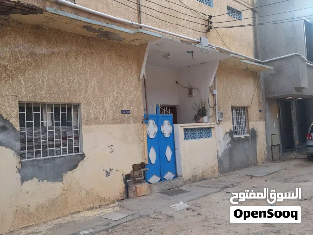 منزل دورين للبيع في طريق السور بالقرب من جامع الهوني